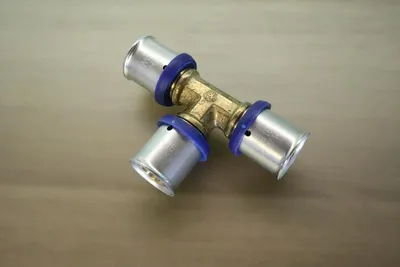 Zdjęcie produktu dla Trójnik Plano zredukowany 32 x 3 - 26 x 3 - 26 x 3