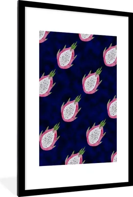 Produktbild von MuchoWow® Gerahmtes Poster Drachenfrucht - Schwarz 60x90 cm - Poster mit Schwarzem Bilderrahmen Wandposter Rahmen Foto Bilder - Dekoration - Wandposter Wohnzimmer - Hochwertig