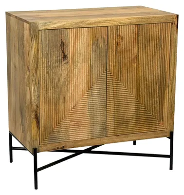 Sideboard Mango 91x96cm mit gerillter Holzfront, zwei Türen und schwarzem Metallgestell in Gesamtansicht von vorne.