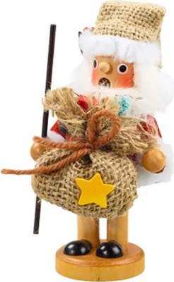 Ein Räuchermännchen das einen Nikolaus darstellt, der einen Sack mit Geschenken trägt.