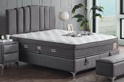 Produktbild von Casa Padrino Luxus Doppelbett Grau / Weiß / Silber 180 x 200 cm - Massivholz Bett mit Kopfteil und Matratze - Schlafzimmer Möbel - Hotel Möbel - Luxus Möbel - Luxus Einrichtung