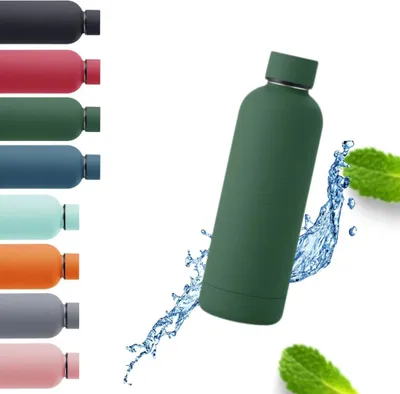 Produktbild von Trinkflasche aus Edelstahl in dunkelgrün 0,5 L