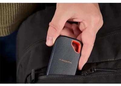 Obrázok produktu pre SanDisk Extreme Portable SSD (V3), 2 TB, USB Typ-C, USB 3.2 Gen 2x2, 2000 MB/s, 20 Gbit/s, Červená, Modrá
