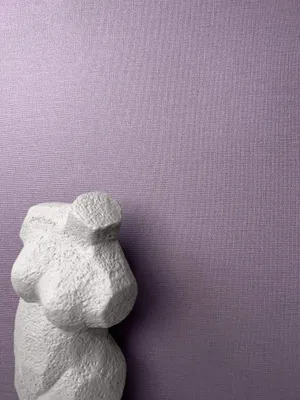 Produktbild von NEWROOM Tapete Lila Vliestapete Unifarbe - Edle Farben Uni Violett Lavendel Struktur Textil Unitapete Strukturtapete