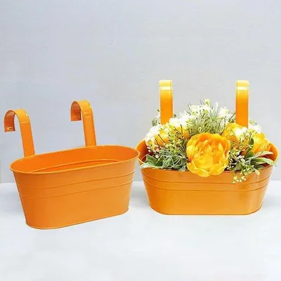 Produktbild von Famanu Hängende Blumentöpfe - 2 Stück Metallblumentöpfe für Innen und Außen - Aufbewahrungseimer mit abnehmbaren Haken (orange)