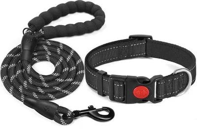 Productafbeelding van Ibenzoa® Reflecterende hondenhalsband, zacht gevoerd (neopreen), verstelbaar in de maten XS/S/M/L, met een omtrek van 24,1–31,8/31,8–39,4/39,4–47/47–59,7 cm, gemaakt van nylon, met een roestvrijstalen D-ring