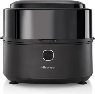 A black Hisense air fryer is shown from the front on a white background.