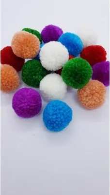 Image de Mélange de couleurs Pompons en peluche - Set de 18, 3cm de haut