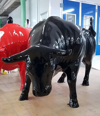 Image de Casa Padrino XXL Sculpture décorative Taureau Noir 235 x H. 140 cm