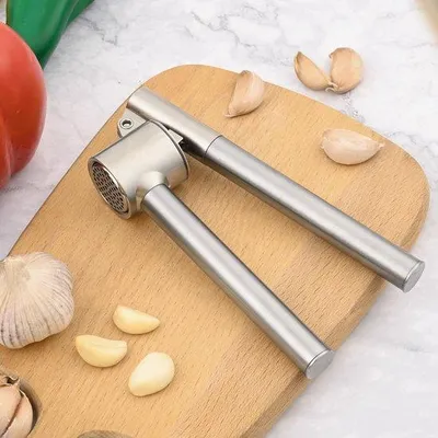 Immagine prodotto di Ibenzoa® Spremiaglio e zenzero – acciaio inossidabile 430 e lega di zinco, ergonomico, lavabile in lavastoviglie, 15,8 x 5 cm