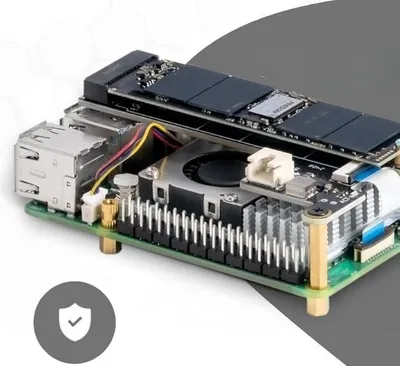 Produktbild von Raspberry Pi 5 8GB PCIe M.2 NVMe - Set | Metallgehäuse | Active Cooler | M.2 NVMe SSD PCIe Board | Offizielles USB-C 27W Netzteil | 64GB Edition | 4K