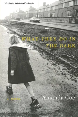 Produktbild von What They Do in the Dark
