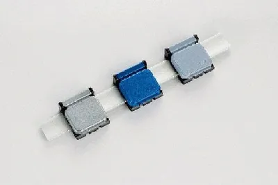 Obrázek produktu pro MAUL magnetický klip V pro upevnění 4 x 3,6 x 1,6 cm šedý