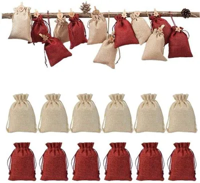 Zdjęcie produktu dla Kalendarz adwentowy z jutowych woreczków, 24 sztuki - 10 x 14 cm - Woreczki na prezenty - Do samodzielnego wypełnienia - Z sznurkiem - Trwałe i wielokrotnego użytku