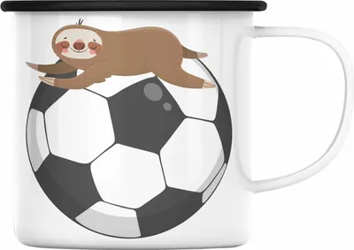 Produktbild von Trendation - Fussball Emaille Tasse Geschenk Jungs Fußballer Geschenkidee Lustige Faultier Grafik (Schwarz)