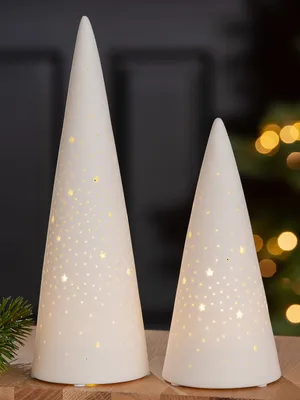 Obrázek produktu pro Dekorativní předmět (LED), vánoční ozdoba, světelný efekt, motiv hvězdy, porcelán, bílá barva, balení obsahuje 2 kusy, průměr: 10,5 cm, výška: 31,00 cm, průměr: 10,50 cm, kód: 25584