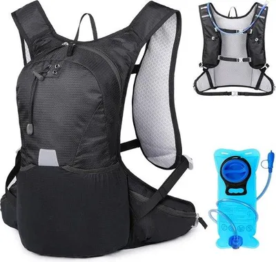 Produktbild von Trinkwassersicherer Wander- und Campingrucksack für Abenteueraktivitäten - Outdoor - Wasserdurchnässtaschenbundle