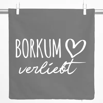 Produktbild von Huuraa Kissenbezug Borkum verliebt 40x40cm Steel Grey Baumwolle Dekokissenbezug Geschenkidee