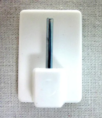 Produktbild von 4 Stück Selbstklebehaken groß Weiß für Vitrage flach oval, ca.19 x 28 mm