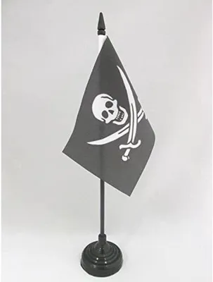 Immagine prodotto di Bandiera pirata in miniatura per l'ufficio - Decorazione con base - Dimensioni 15 x 10 cm - Colori dei pirati