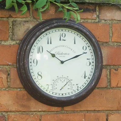 Produktbild von Outside-In Bickerton Wanduhr mit Thermometer