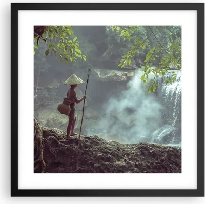 Produktbild von Gerahmtes Poster - Schwarzer Rahmen - Asien Junge Wasserfall - 40x40 cm - Wand Bild - Wanddeko - Wandbilder - Kunstposter - Wandposter - Bilderrahmen - Bilder - Kunstdruck - Wandbild - P2BAC40x40-4307