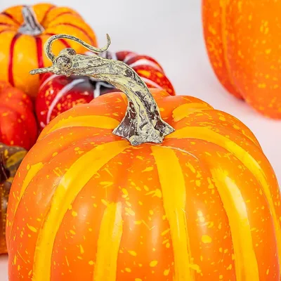 Produktbild von Set von 12 künstlichen Kürbissen - verschiedene Größen - große Ernte Dekoration für Herbst und Halloween