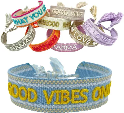 Produktbild von LS-LebenStil Canvas Statement Armband Good Vibes Blau Gelb besticktes Stoffarmband gewebt textiles Quasten Spruch Boho Geschenk Freundschaftsarmband