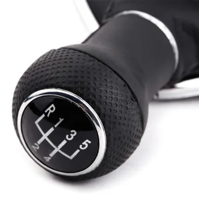 Image de Nouveau pommeau de levier de vitesses à 5 rapports, manchon Gaitor, cuirPolyuréthanenoir, pièce de rechange pour VW Golf, Bora, Jetta, GTi MK4 1999-2004