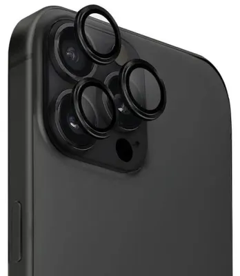Productafbeelding van Uniq Optix Aluminium beschermhoes voor de camera van de iPhone 16 Pro (6,3 inch) / 16 Pro Max (6,9 inch), kleur: Midnight Black. Beschermglas voor de camera met applicator