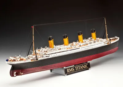 Obrázek produktu pro Revell Geschenkset "100 Jahre Titanic" 1:400