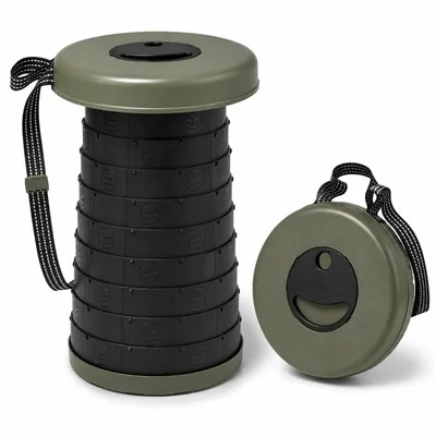 Produktbild von Faltbarer Campinghocker Grün – tragbarer Teleskophocker bis 42 cm, kompakter Outdoor Hocker mit Tragegurt für Camping, Angeln, Picknick & Reisen, KI-generiertes Bild