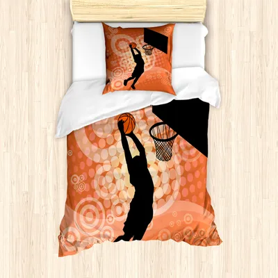 Produktbild von ABAKUHAUS Basketball Mantele, Basketball Dunk Athlet, Milbensicher Allergiker geeignet mit Kissenbezügen, 135 cm x 200 cm - 80 x 80 cm, Pale Orange Schwarz