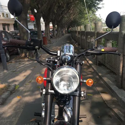 Immagine prodotto di manubrio piatto modificato da moto retrò in lega di alluminio con diametro 22 mm (nero opaco)