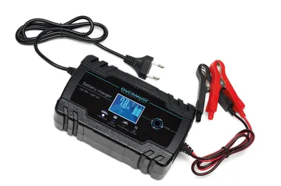 Productafbeelding van Groothandelsproducten: Autolader, 12V 8A / 24V 4A, met LCD-display, overbelastings- en kortsluitbeveiliging, en koelventilator