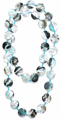 Produktbild von Lange Kette Nizza mit runden Muschelplättchen von collezione alessandro