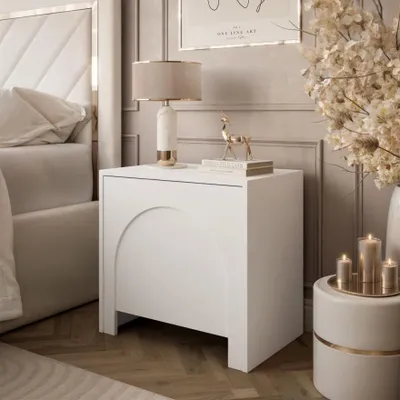 Produktbild von Nachttisch ARIADNA Weiß mit klappbarer Front, Fräsungen und Push-to-Open 54x51x35 cm