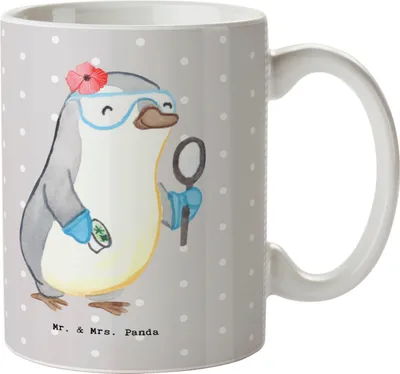 Produktbild von Mr. & Mrs. Panda Teetasse Biologielehrerin Herz - Grau Pastell - Geschenk, Pott, Grundschule, Biounterricht, Kaffeetasse, Tasse mit Spruch, Unterricht, Biologie, Becher