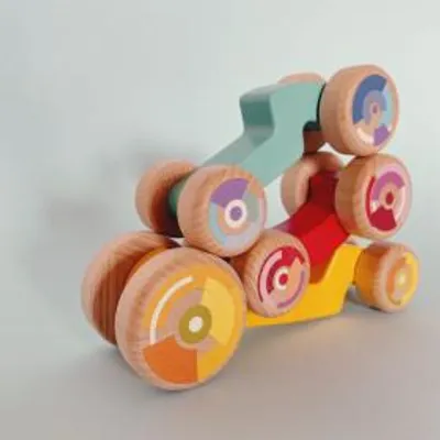 Produktbild von Bajo Holzspielzeugauto 3ple car bunt pädagogisch