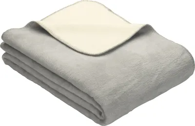 Produktbild von Ibena Kuscheldecke Dublin 150x200 cm - Baumwollmischdecke silbergrau/wollweiß zweifarbig, Wolldecke, Sofadecke kuschelweich