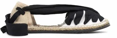 Productafbeelding van Espadrilles met een puntige neus, voorzien van een luchtige zool en vijf stiksels, in de kleuren zwart en zwart