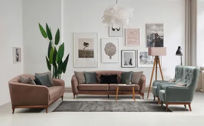 Productafbeelding van Luxueuze bankset. Bankset bestaande uit een 4-persoonsbank, een 3-persoonsbank en een 1-persoonsbank. Bekleding: stof. Set van 3 banken. Gestoffeerd