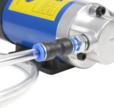 Productafbeelding van Draagbare olieafzuigpomp voor auto's, motoren en boten - 12V, 100W met 3 slangen