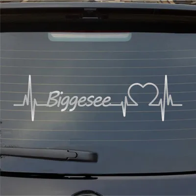 Produktbild von Heckscheibenaufkleber Biggesee Herzschlag Puls See Sea Liebe 55x15 cm Silber Auto Aufkleber Sticker