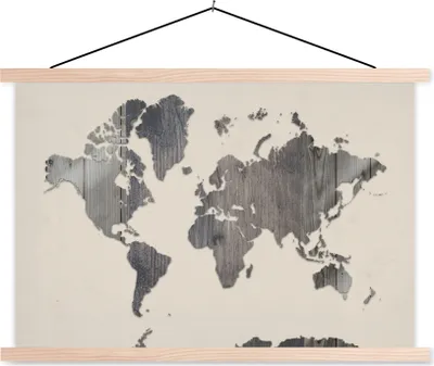 Produktbild von MuchoWow® Textilposter Weltkarte - Holz - Grau 120x80 cm mit holzfarbenen Rahmen - Aufhängeset