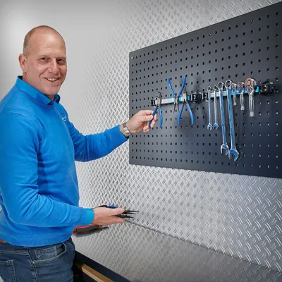 Produktbild von Magnetleiste für Lochwände im 2er Set - 25 cm