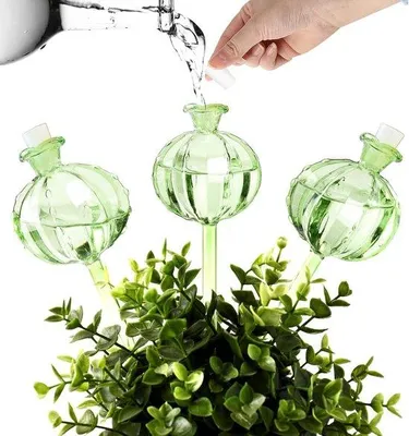 Produktbild von Automatischer Bewässerungssatz - 3 Stück - Cactussprinkler - Für Zimmerpflanzen & Garten - Grün