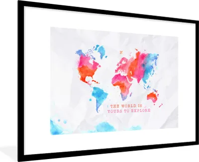 Produktbild von MuchoWow® Gerahmtes Poster Karte - Welt - Sprichwörter 90x60 cm - Poster mit Schwarzem Bilderrahmen Wandposter Rahmen Foto Bilder - Wanddekoration - Fotos