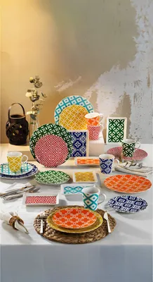 Produktbild von Hermia Concept, 58YMT000261, Frühstücksset (24 Teile), Mehrfarbig, 100 % PORZELLAN, 27 x 27 cm