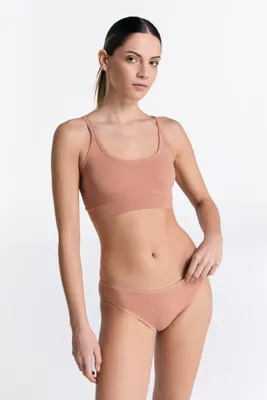 Produktbild von Nachhaltiges Sport-Bustier aus weicher Biobaumwolle mit sportlicher Passform und breitem Bündchen